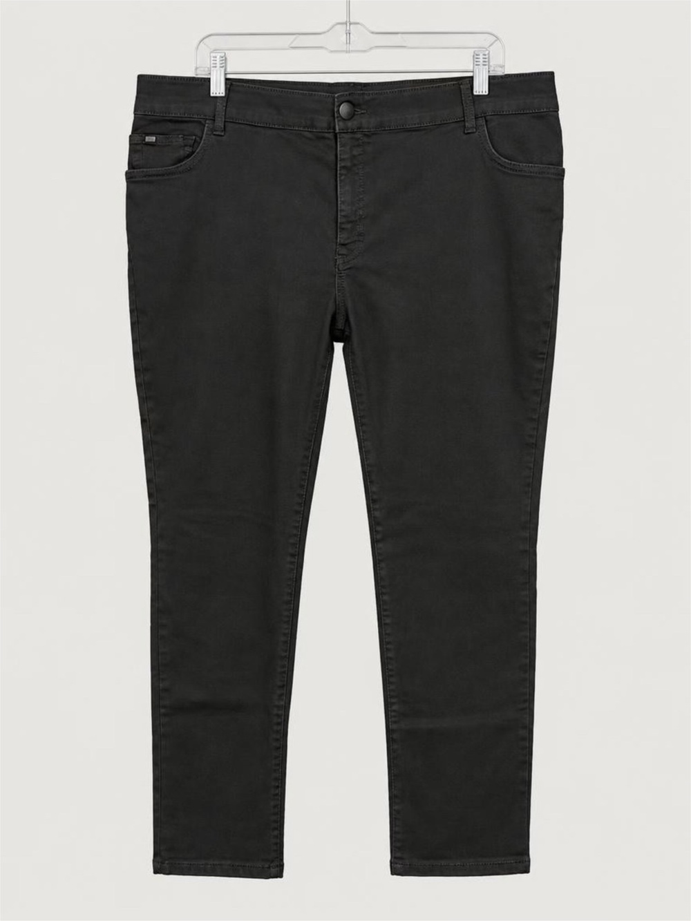 Lee Black Mid-Rise Straight Leg Flex Motion Jeans for Women - 22W